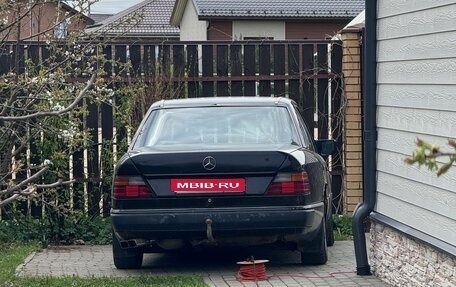 Mercedes-Benz W124, 1990 год, 155 000 рублей, 1 фотография
