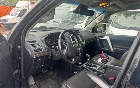 Toyota Land Cruiser Prado 150 рестайлинг 2, 2018 год, 4 570 000 рублей, 11 фотография