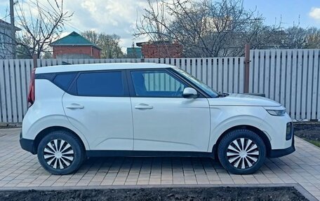 KIA Soul III, 2021 год, 1 880 000 рублей, 2 фотография