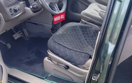 Chrysler Voyager IV, 2001 год, 460 000 рублей, 6 фотография