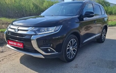 Mitsubishi Outlander III рестайлинг 3, 2018 год, 2 200 000 рублей, 1 фотография