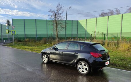 Opel Astra J, 2011 год, 465 000 рублей, 2 фотография