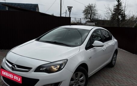 Opel Astra J, 2013 год, 900 000 рублей, 14 фотография