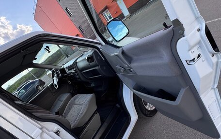 Volkswagen Caravelle T4, 1997 год, 1 150 000 рублей, 12 фотография