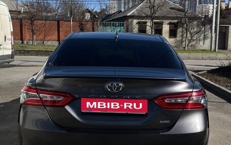 Toyota Camry, 2018 год, 1 440 000 рублей, 3 фотография