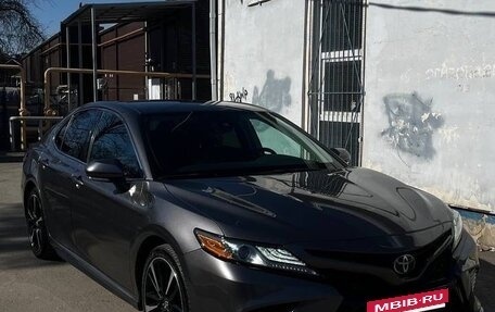 Toyota Camry, 2018 год, 1 440 000 рублей, 2 фотография