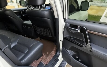 Toyota Land Cruiser 200, 2013 год, 3 450 000 рублей, 3 фотография
