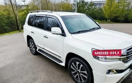 Toyota Land Cruiser 200, 2013 год, 3 450 000 рублей, 6 фотография