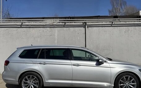 Volkswagen Passat B8 рестайлинг, 2017 год, 1 650 000 рублей, 6 фотография