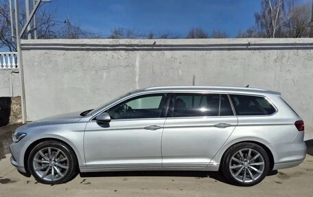 Volkswagen Passat B8 рестайлинг, 2017 год, 1 650 000 рублей, 7 фотография