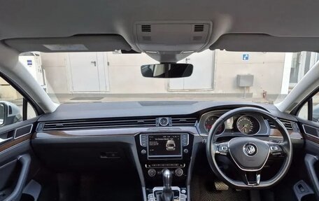 Volkswagen Passat B8 рестайлинг, 2017 год, 1 650 000 рублей, 13 фотография