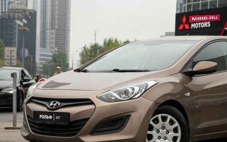 Hyundai i30 II рестайлинг, 2013 год, 888 000 рублей, 16 фотография