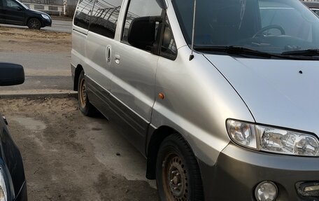 Hyundai Starex I рестайлинг, 2002 год, 270 000 рублей, 2 фотография