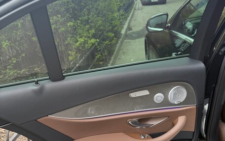 Mercedes-Benz E-Класс, 2019 год, 4 100 000 рублей, 15 фотография