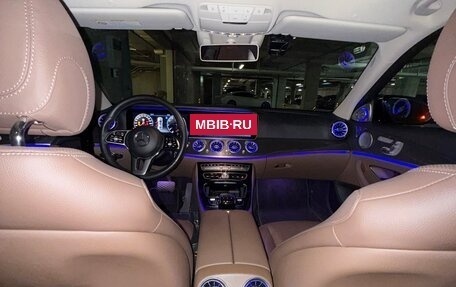 Mercedes-Benz E-Класс, 2019 год, 4 100 000 рублей, 10 фотография
