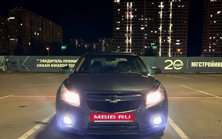 Chevrolet Cruze II, 2011 год, 880 000 рублей, 4 фотография