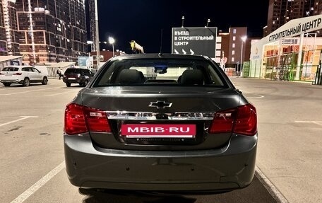 Chevrolet Cruze II, 2011 год, 880 000 рублей, 17 фотография