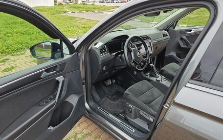 Volkswagen Tiguan II, 2019 год, 4 000 000 рублей, 10 фотография