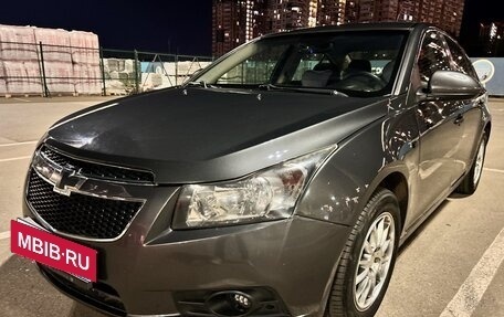 Chevrolet Cruze II, 2011 год, 880 000 рублей, 15 фотография