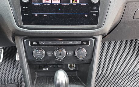 Volkswagen Tiguan II, 2019 год, 4 000 000 рублей, 21 фотография