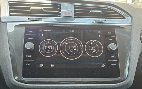 Volkswagen Tiguan II, 2019 год, 4 000 000 рублей, 23 фотография