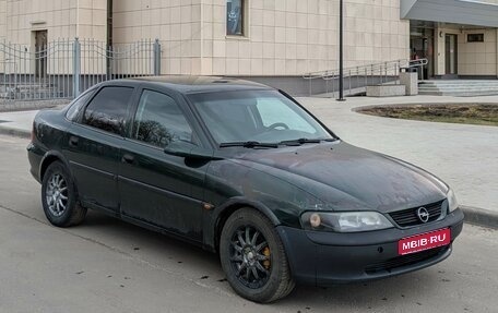 Opel Vectra B рестайлинг, 1998 год, 155 000 рублей, 1 фотография