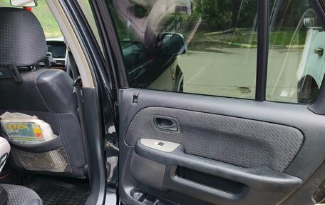 Honda CR-V II рестайлинг, 2003 год, 650 000 рублей, 17 фотография
