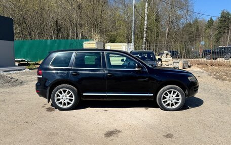 Volkswagen Touareg III, 2004 год, 670 000 рублей, 2 фотография