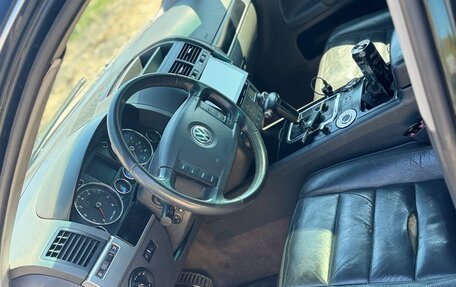 Volkswagen Touareg III, 2004 год, 670 000 рублей, 7 фотография