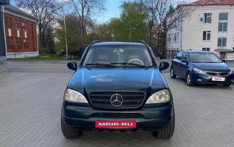 Mercedes-Benz M-Класс, 2000 год, 690 000 рублей, 2 фотография