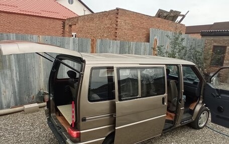Volkswagen Transporter T4, 1993 год, 530 000 рублей, 3 фотография