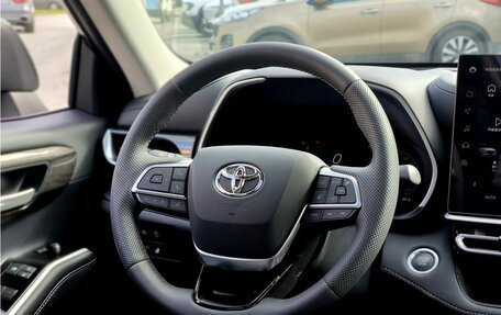 Toyota Highlander, 2026 год, 5 790 000 рублей, 13 фотография