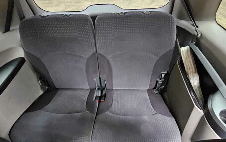 Mitsubishi Grandis, 2006 год, 790 000 рублей, 14 фотография