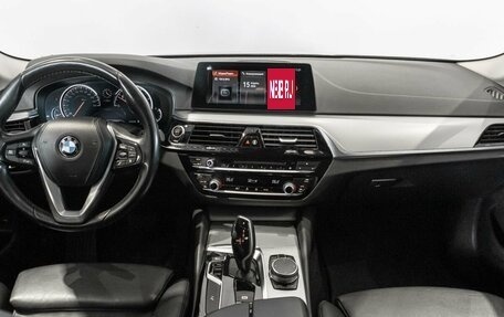 BMW 5 серия, 2018 год, 2 654 000 рублей, 6 фотография