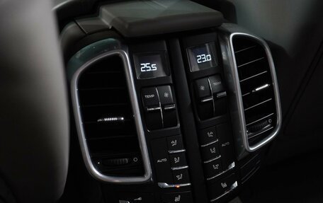 Porsche Cayenne III, 2010 год, 2 649 000 рублей, 25 фотография