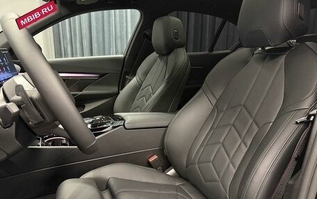 BMW 5 серия, 2025 год, 7 994 000 рублей, 15 фотография