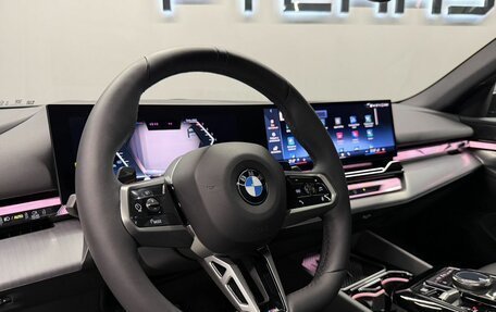 BMW 5 серия, 2025 год, 7 994 000 рублей, 14 фотография