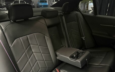 BMW 5 серия, 2025 год, 7 994 000 рублей, 28 фотография