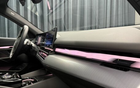 BMW 5 серия, 2025 год, 7 994 000 рублей, 21 фотография