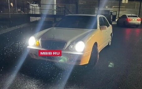 Mercedes-Benz E-Класс, 1999 год, 280 000 рублей, 3 фотография