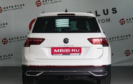 Volkswagen Tiguan II, 2021 год, 3 149 000 рублей, 4 фотография