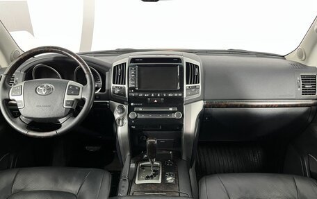 Toyota Land Cruiser 200, 2012 год, 3 649 000 рублей, 6 фотография