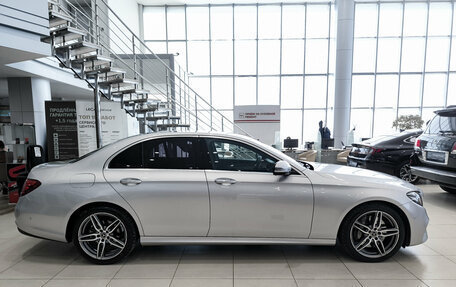 Mercedes-Benz E-Класс, 2020 год, 4 299 000 рублей, 5 фотография