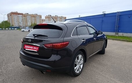 Infiniti QX70, 2013 год, 2 400 000 рублей, 4 фотография