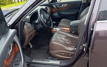Infiniti QX70, 2013 год, 2 400 000 рублей, 11 фотография
