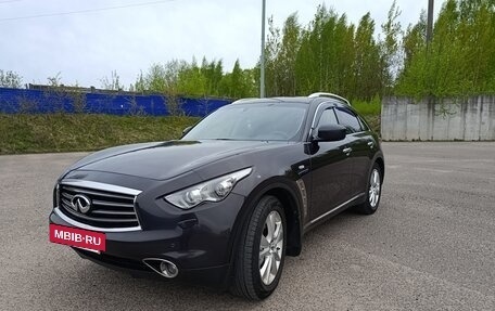 Infiniti QX70, 2013 год, 2 400 000 рублей, 9 фотография