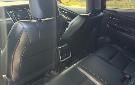 Toyota Harrier, 2014 год, 2 590 000 рублей, 6 фотография