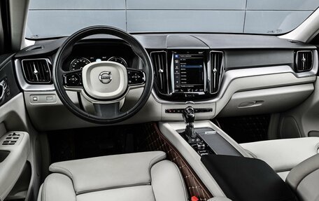 Volvo XC60 II, 2018 год, 3 669 000 рублей, 8 фотография