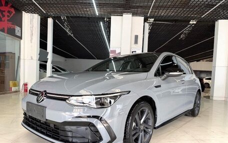 Volkswagen Golf VIII, 2020 год, 1 675 000 рублей, 2 фотография