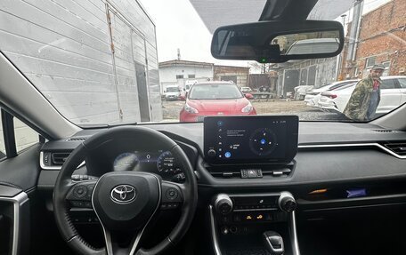 Toyota RAV4, 2023 год, 3 550 000 рублей, 7 фотография